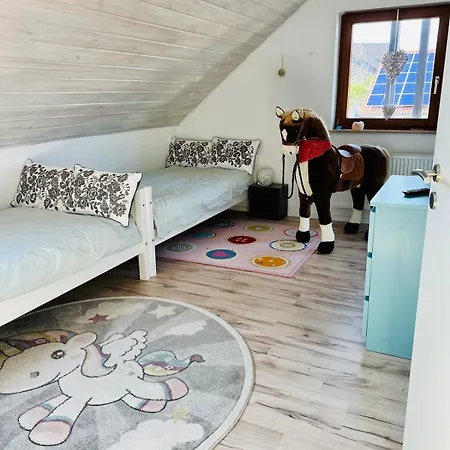 Familien Apartment, Nahe Europapark Mit Trampolin * Herbolzheim